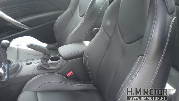 Peugeot RCZ 2.0 HDi 135g